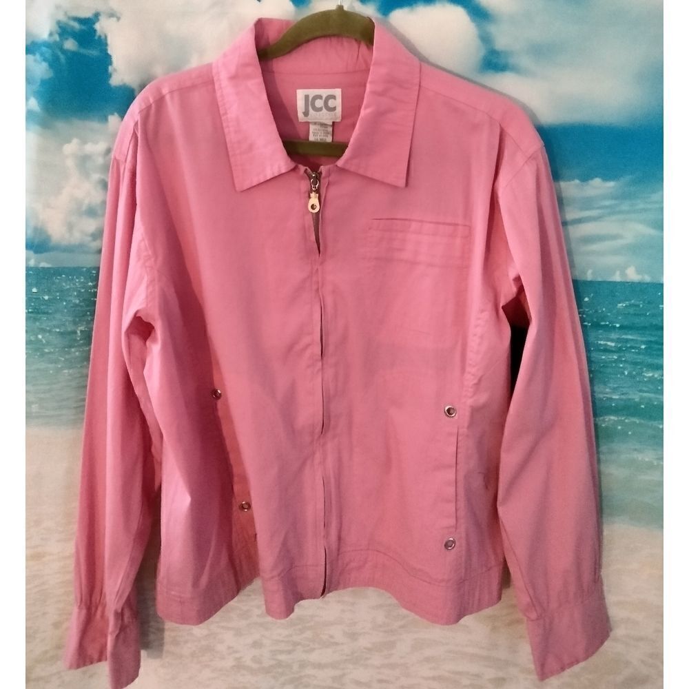 NWT: JCC woman's jacket or shirt, stretch's skittle.